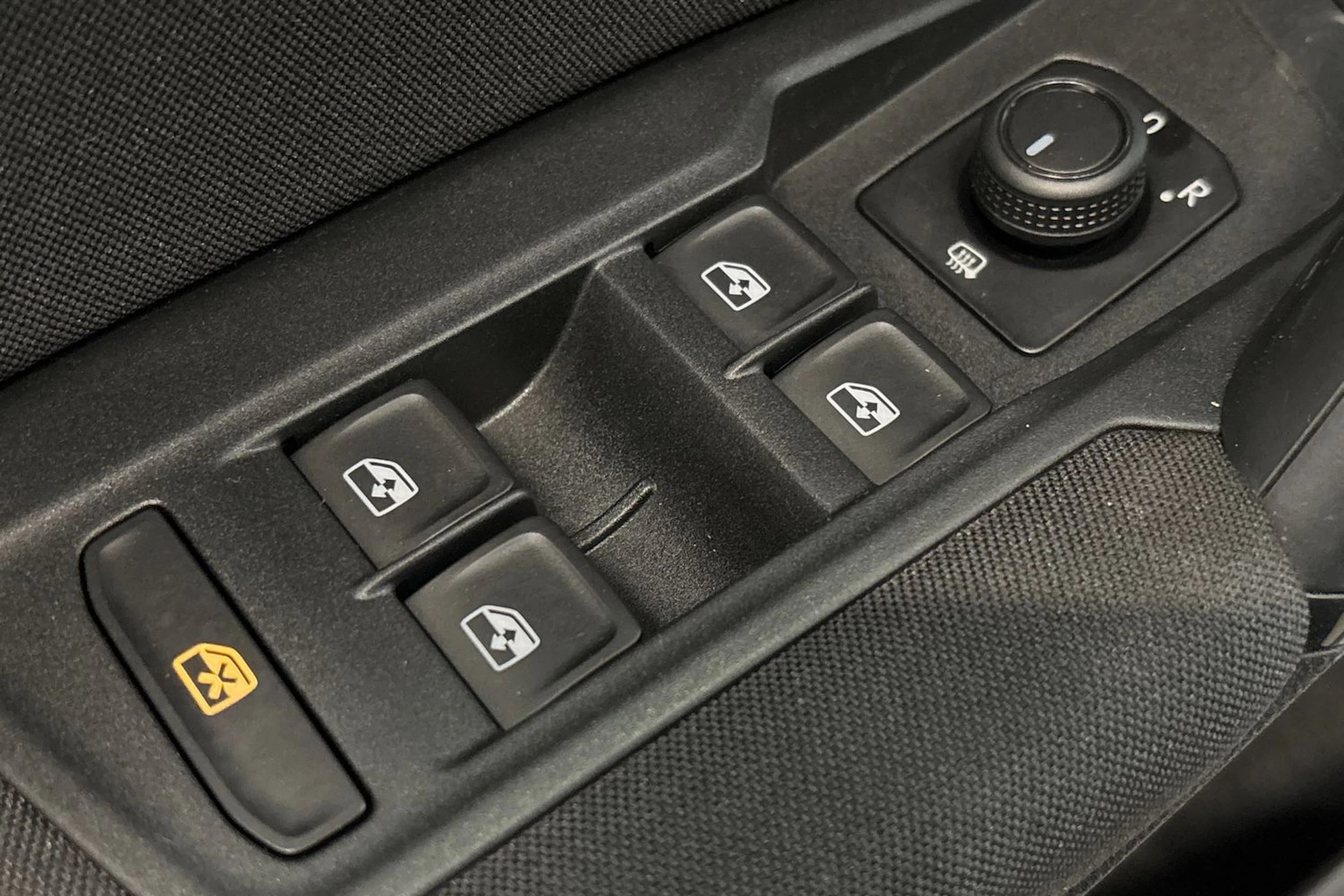 valkoinen Volkswagen Tiguan 2021 kuva 19.