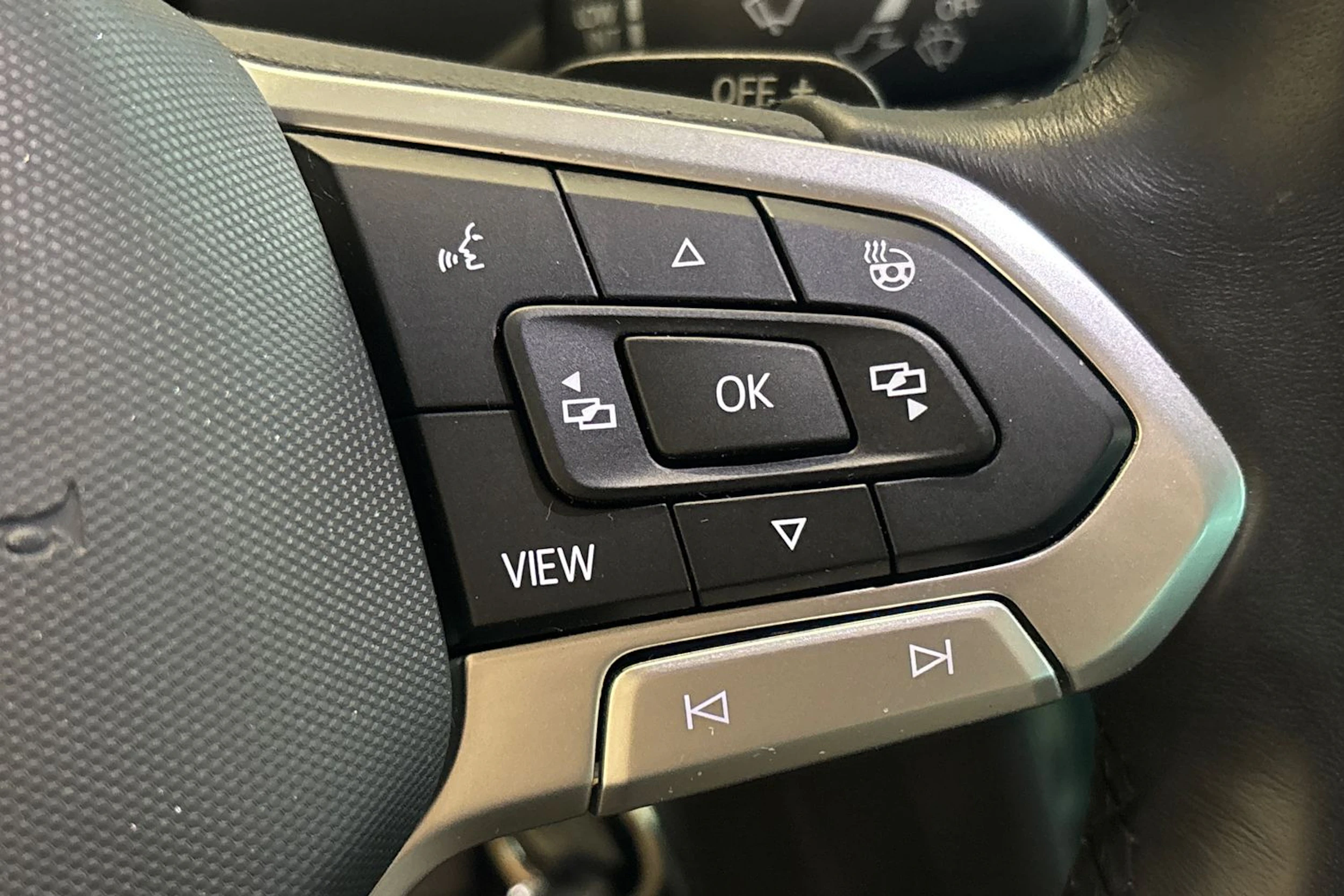 valkoinen Volkswagen Tiguan 2021 kuva 22.