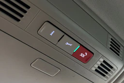 valkoinen Volkswagen Tiguan 2021 kuva 32.