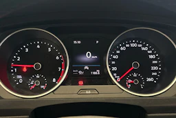 valkoinen Volkswagen Tiguan 2021 kuva 33.