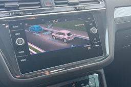 harmaa Volkswagen Tiguan 2021 kuva 18.