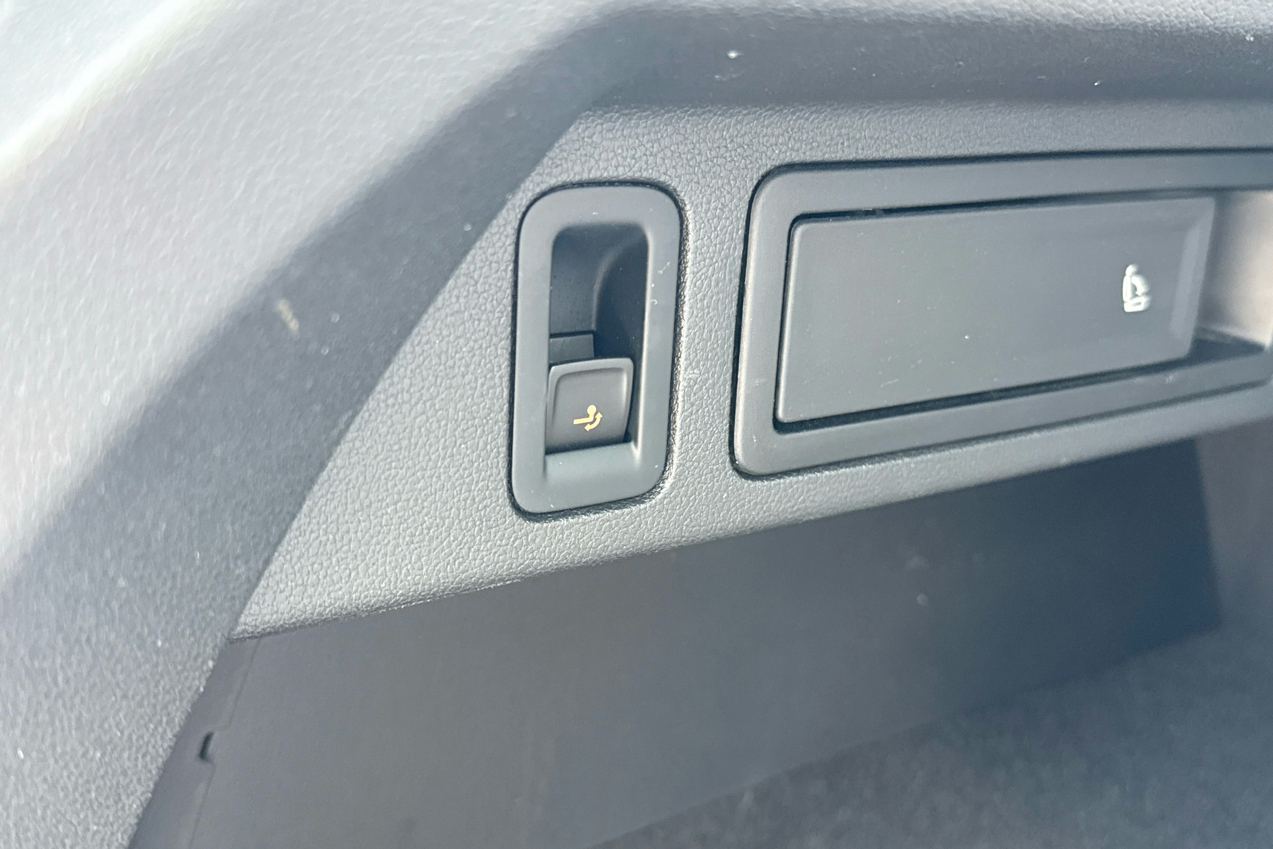 harmaa Volkswagen Tiguan 2021 kuva 19.