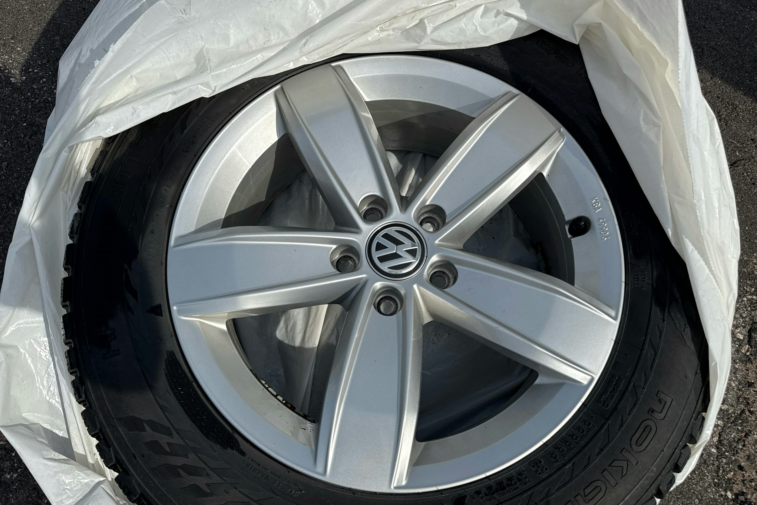 harmaa Volkswagen Tiguan 2021 kuva 20.