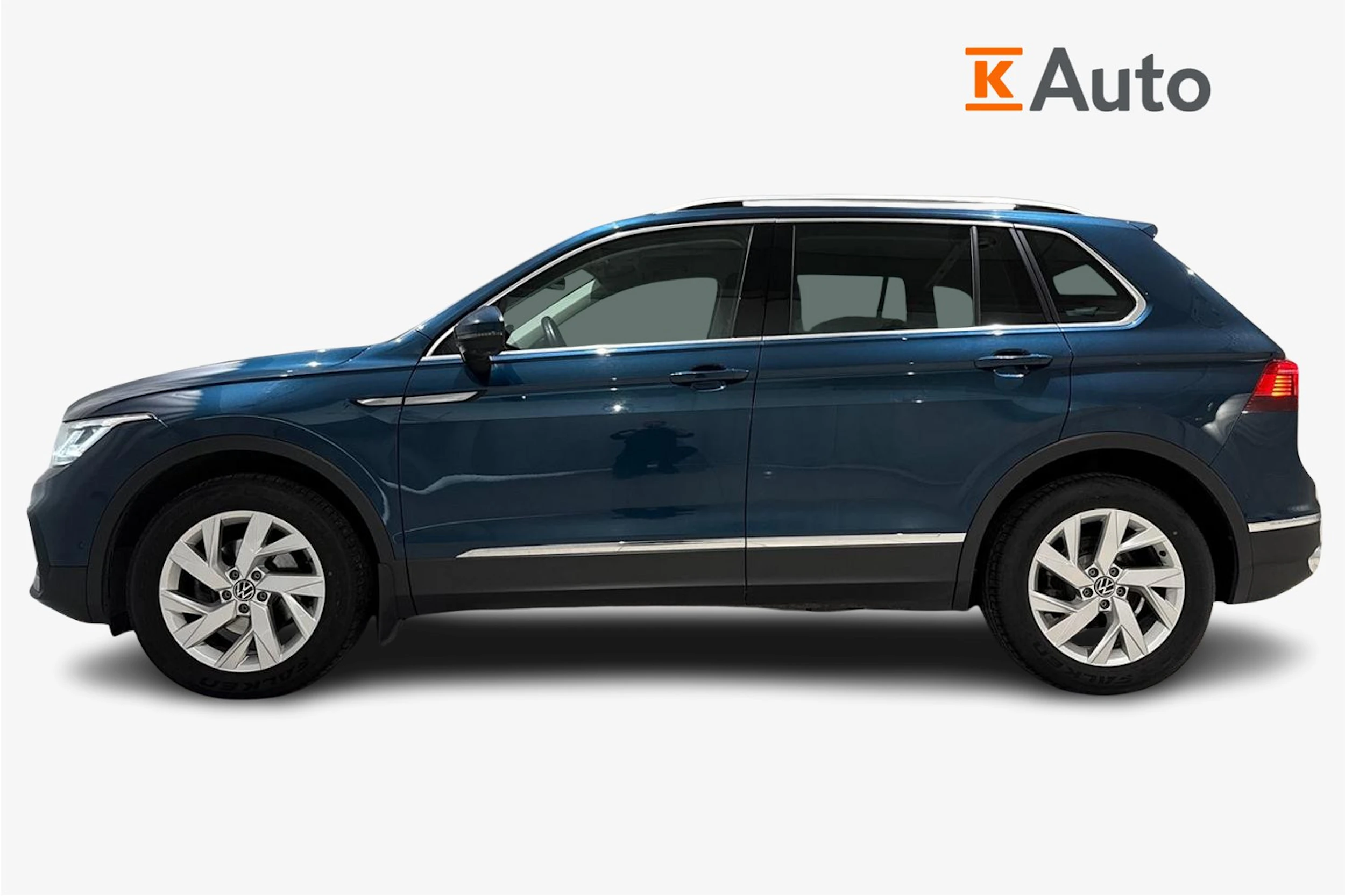 sininen Volkswagen Tiguan 2021 kuva 5.