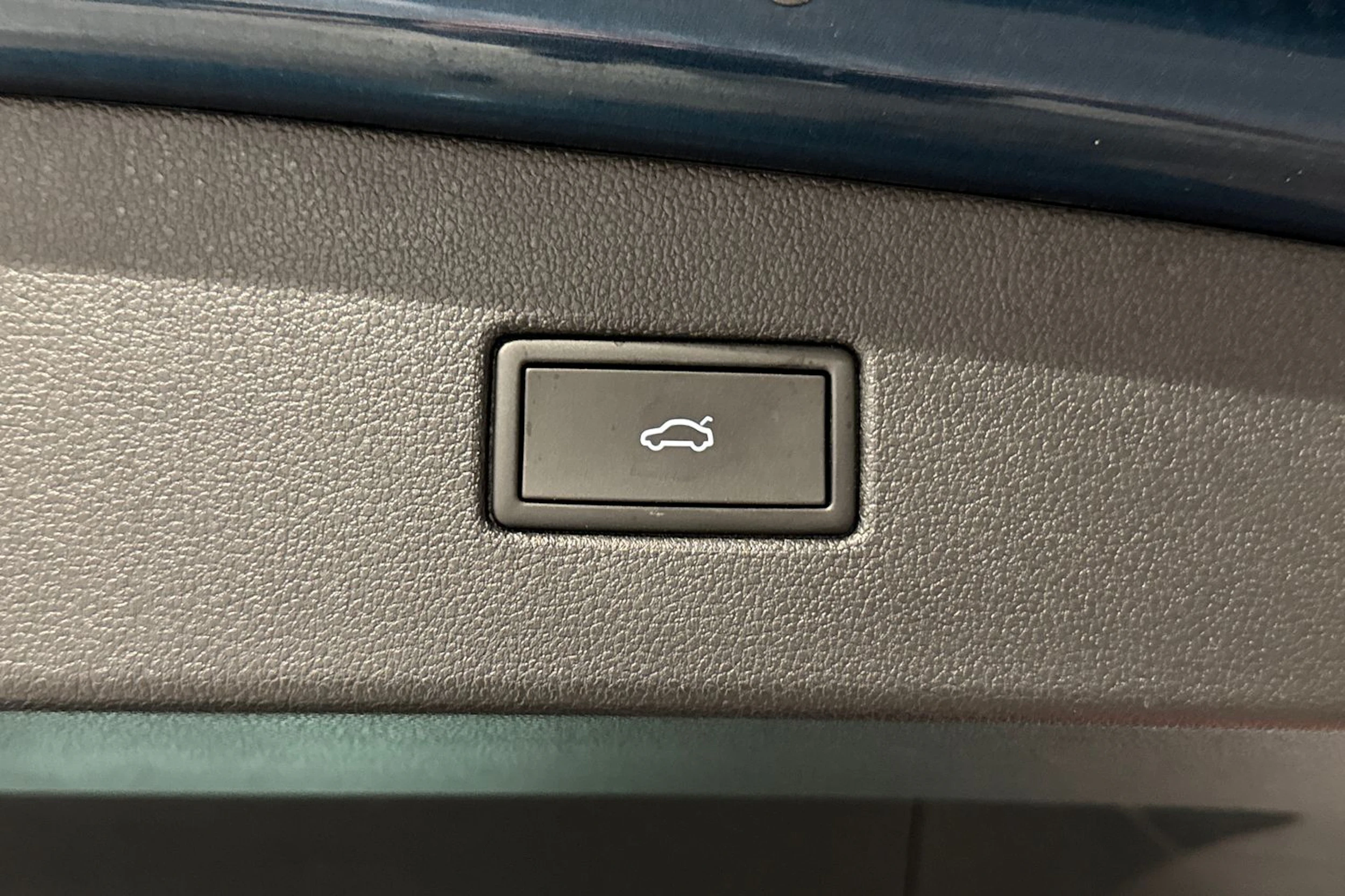 sininen Volkswagen Tiguan 2021 kuva 13.
