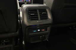sininen Volkswagen Tiguan 2021 kuva 15.