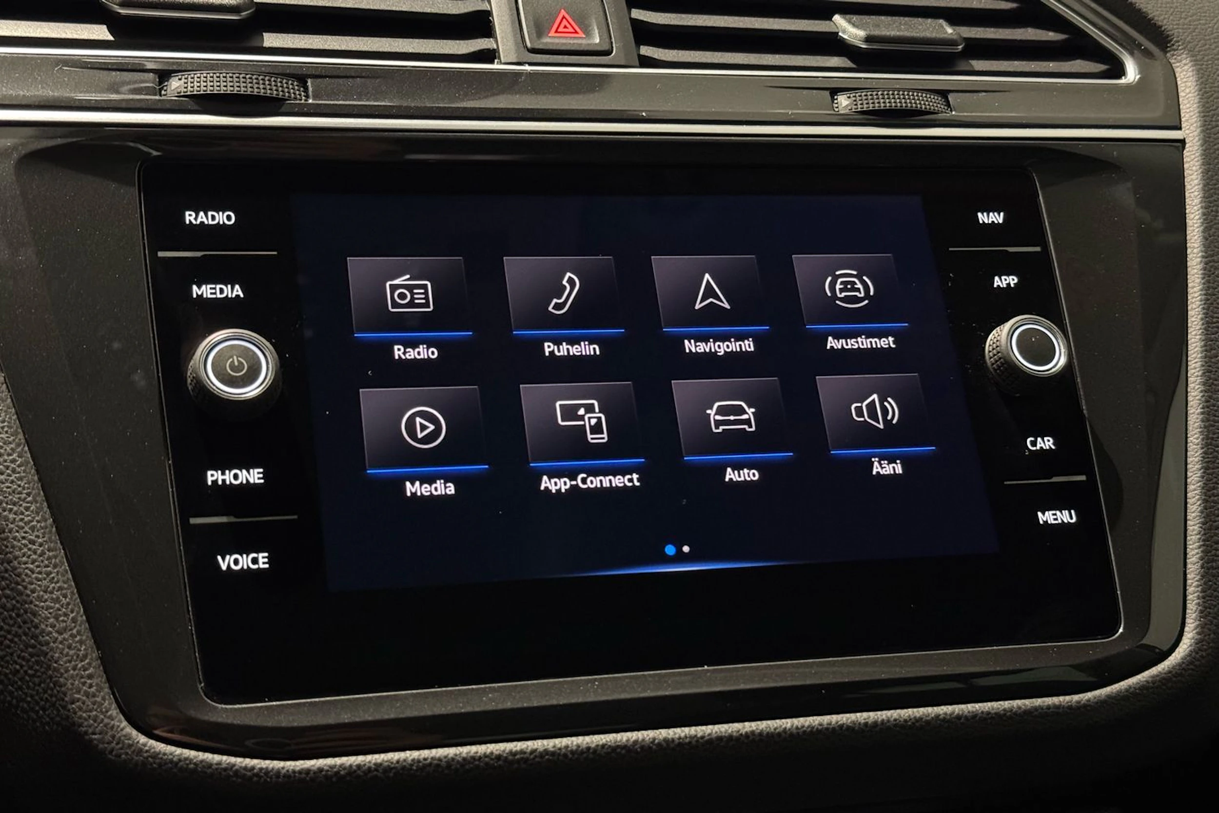 sininen Volkswagen Tiguan 2021 kuva 20.