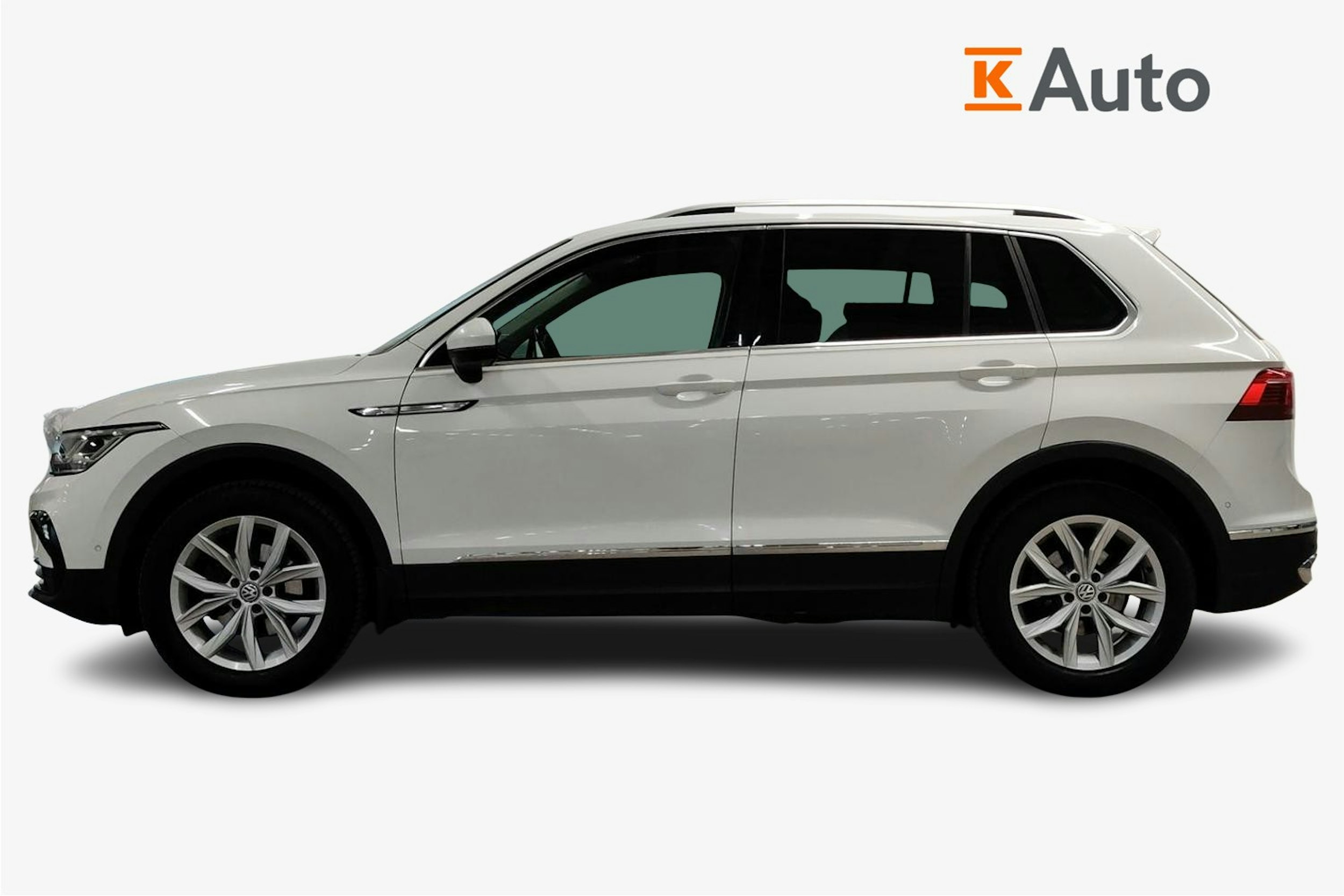 valkoinen Volkswagen Tiguan 2021 kuva 6.