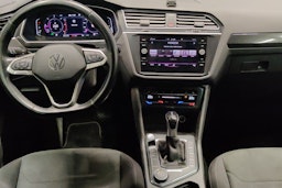 valkoinen Volkswagen Tiguan 2021 kuva 9.