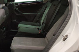 valkoinen Volkswagen Tiguan 2021 kuva 10.