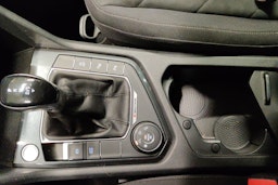 valkoinen Volkswagen Tiguan 2021 kuva 16.