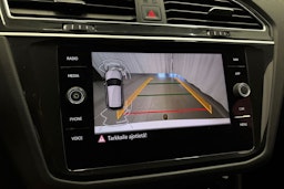 valkoinen Volkswagen Tiguan 2021 kuva 23.