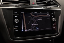 valkoinen Volkswagen Tiguan 2021 kuva 24.