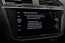 valkoinen Volkswagen Tiguan 2021 kuva 25.