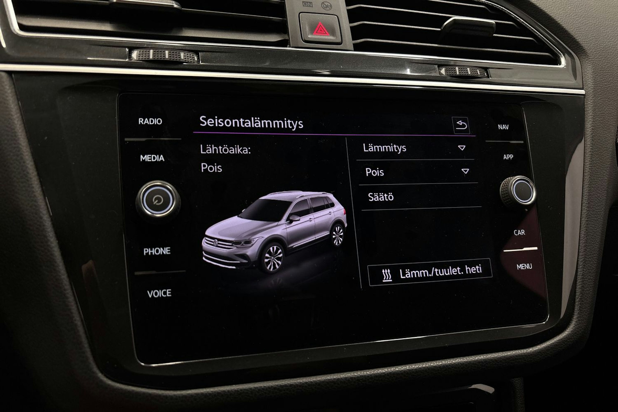 valkoinen Volkswagen Tiguan 2021 kuva 26.