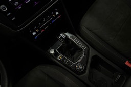 valkoinen Volkswagen Tiguan 2021 kuva 29.
