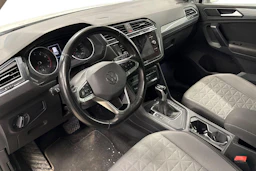 valkoinen Volkswagen Tiguan 2021 kuva 3.