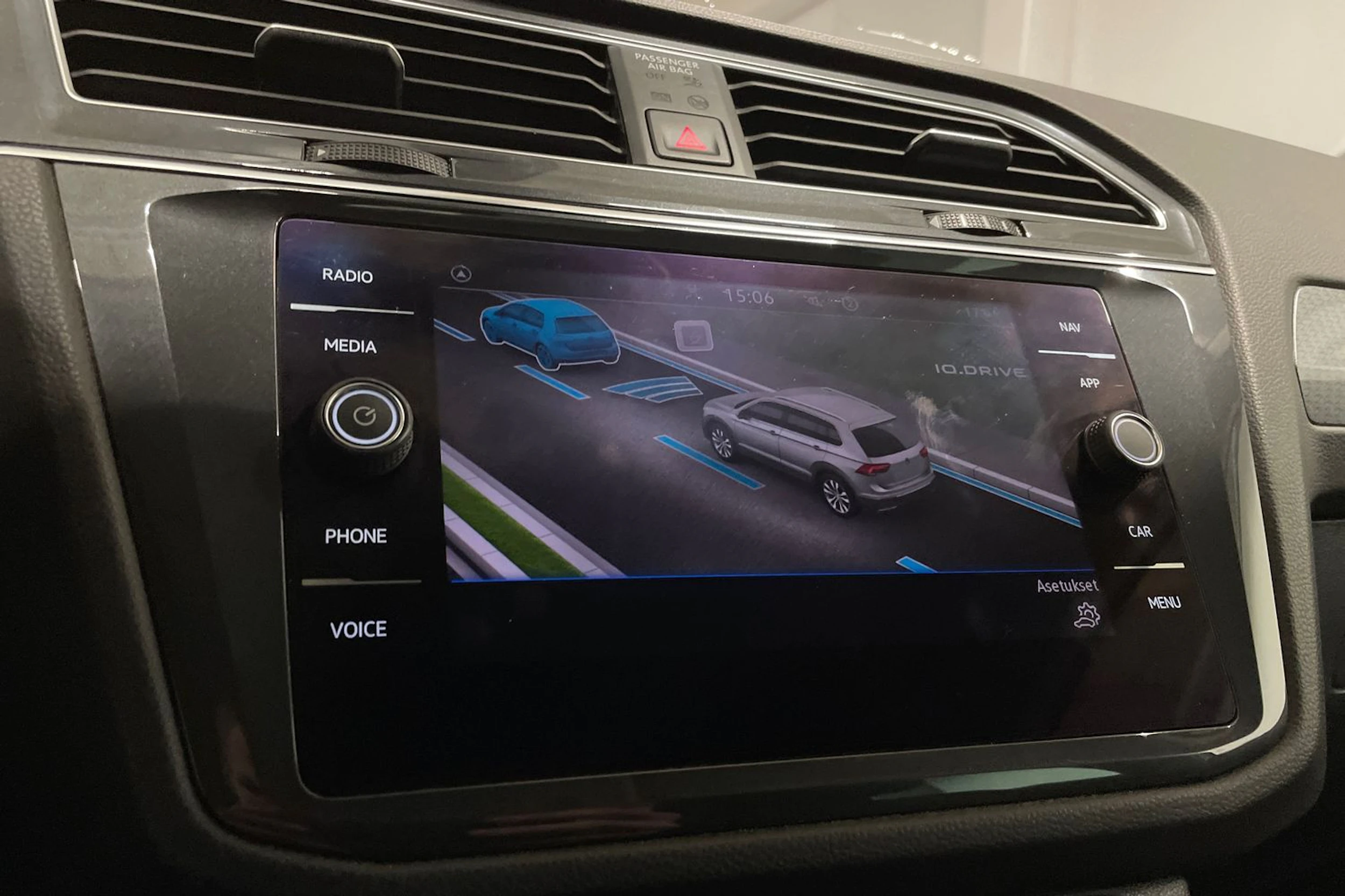 valkoinen Volkswagen Tiguan 2021 kuva 18.