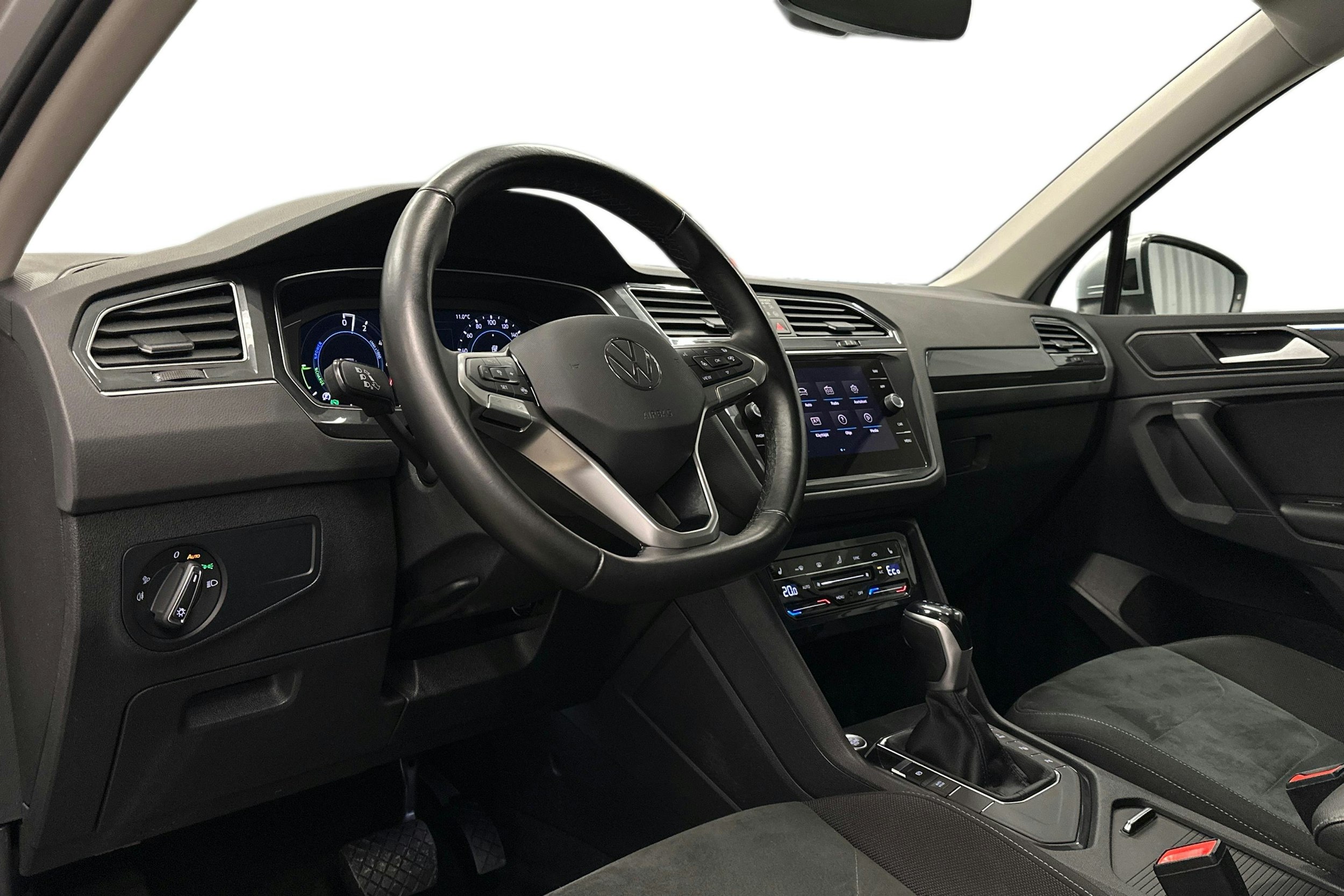 hopea Volkswagen Tiguan 2021 kuva 6.