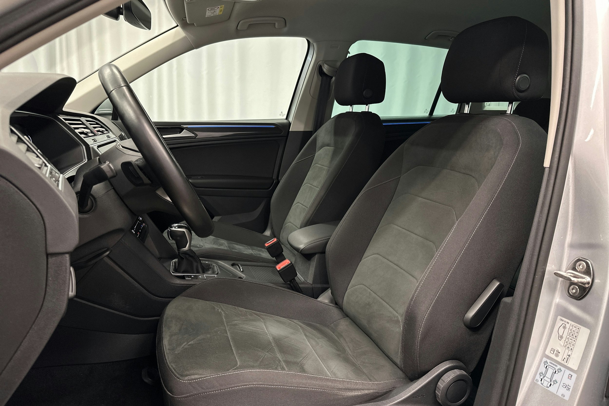 hopea Volkswagen Tiguan 2021 kuva 14.