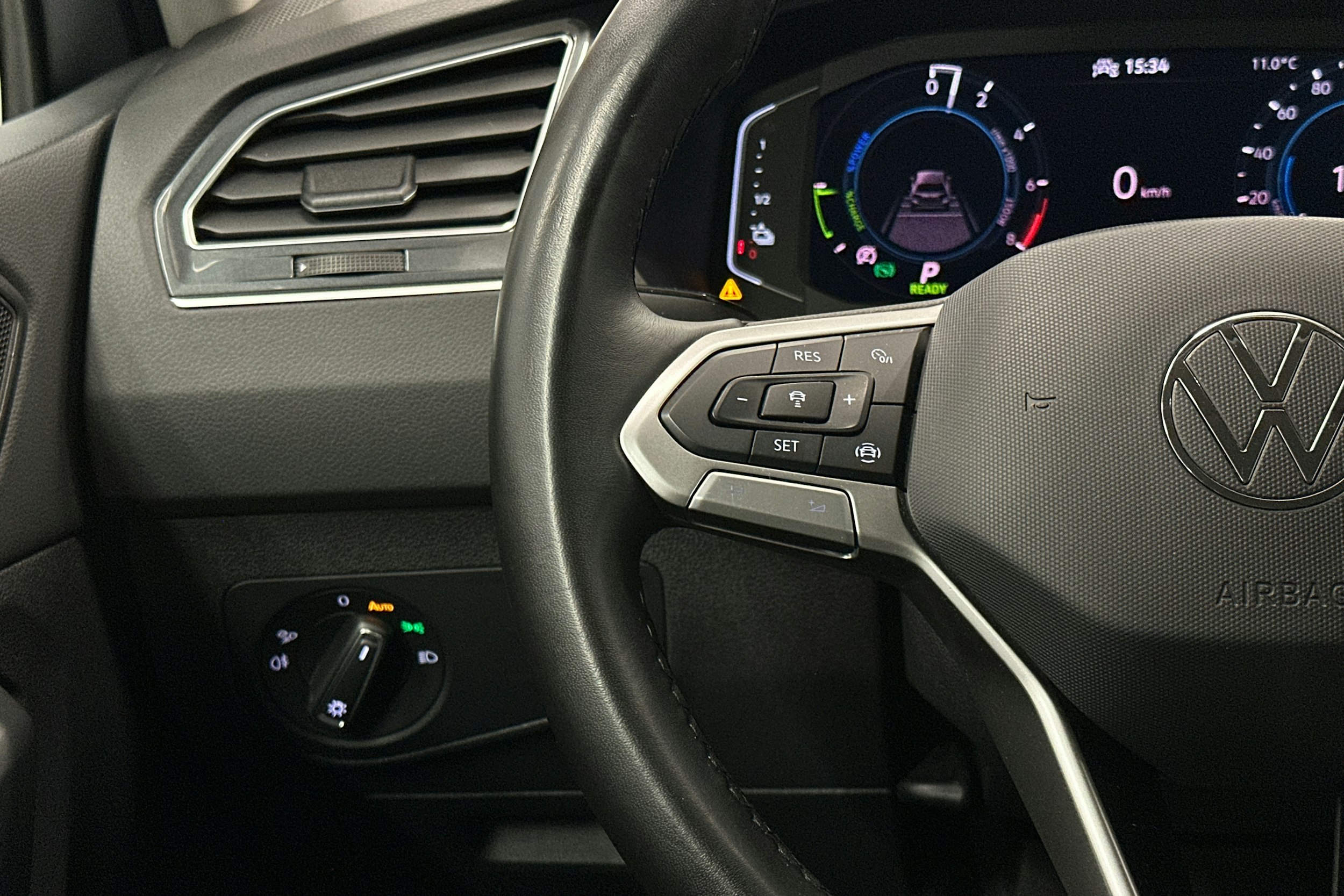 hopea Volkswagen Tiguan 2021 kuva 16.