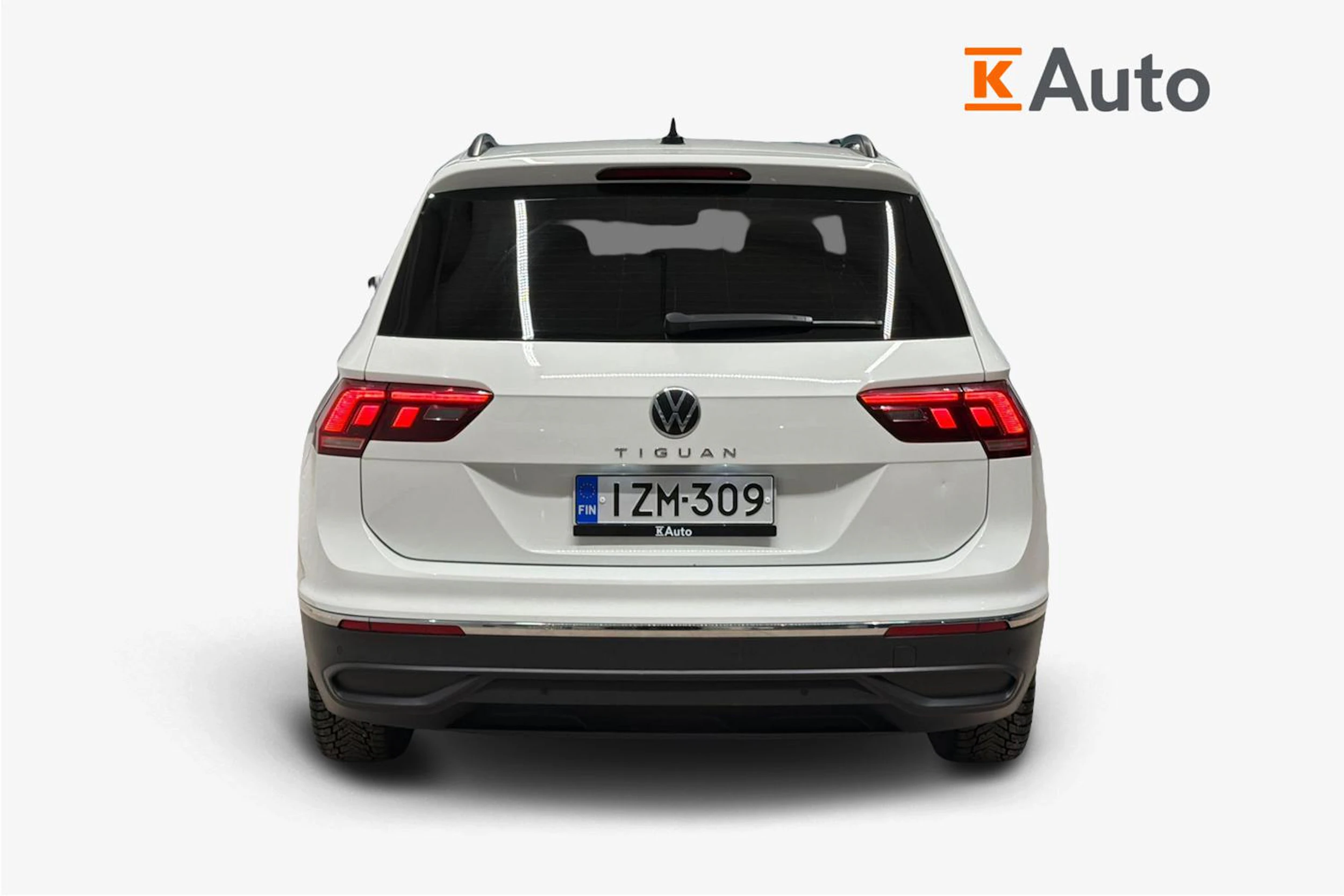 Valkoinen Volkswagen Tiguan 2021 kuva 4.