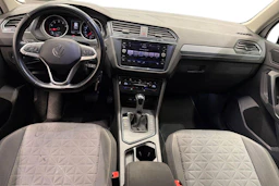 Valkoinen Volkswagen Tiguan 2021 kuva 9.