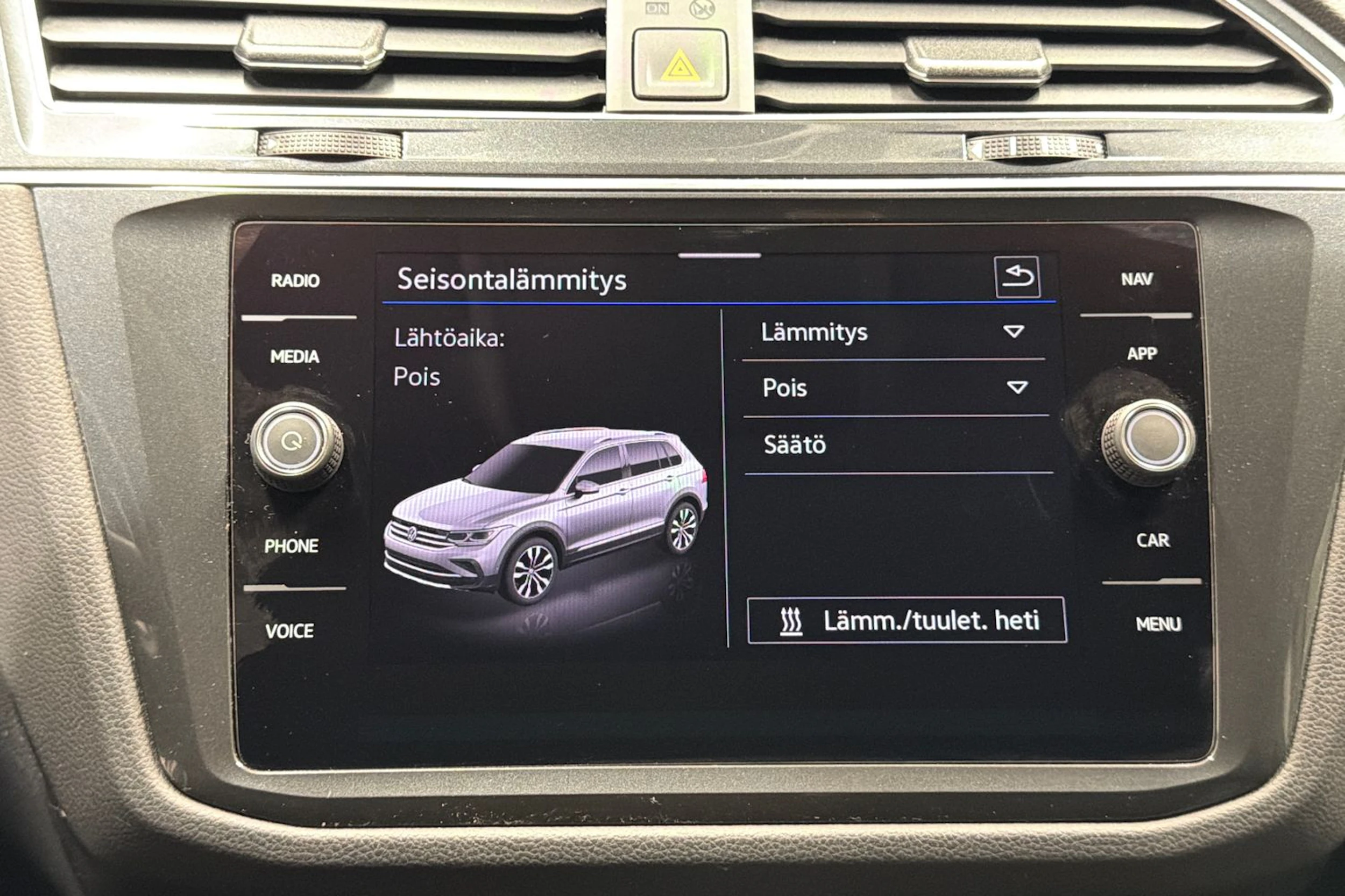 Valkoinen Volkswagen Tiguan 2021 kuva 22.