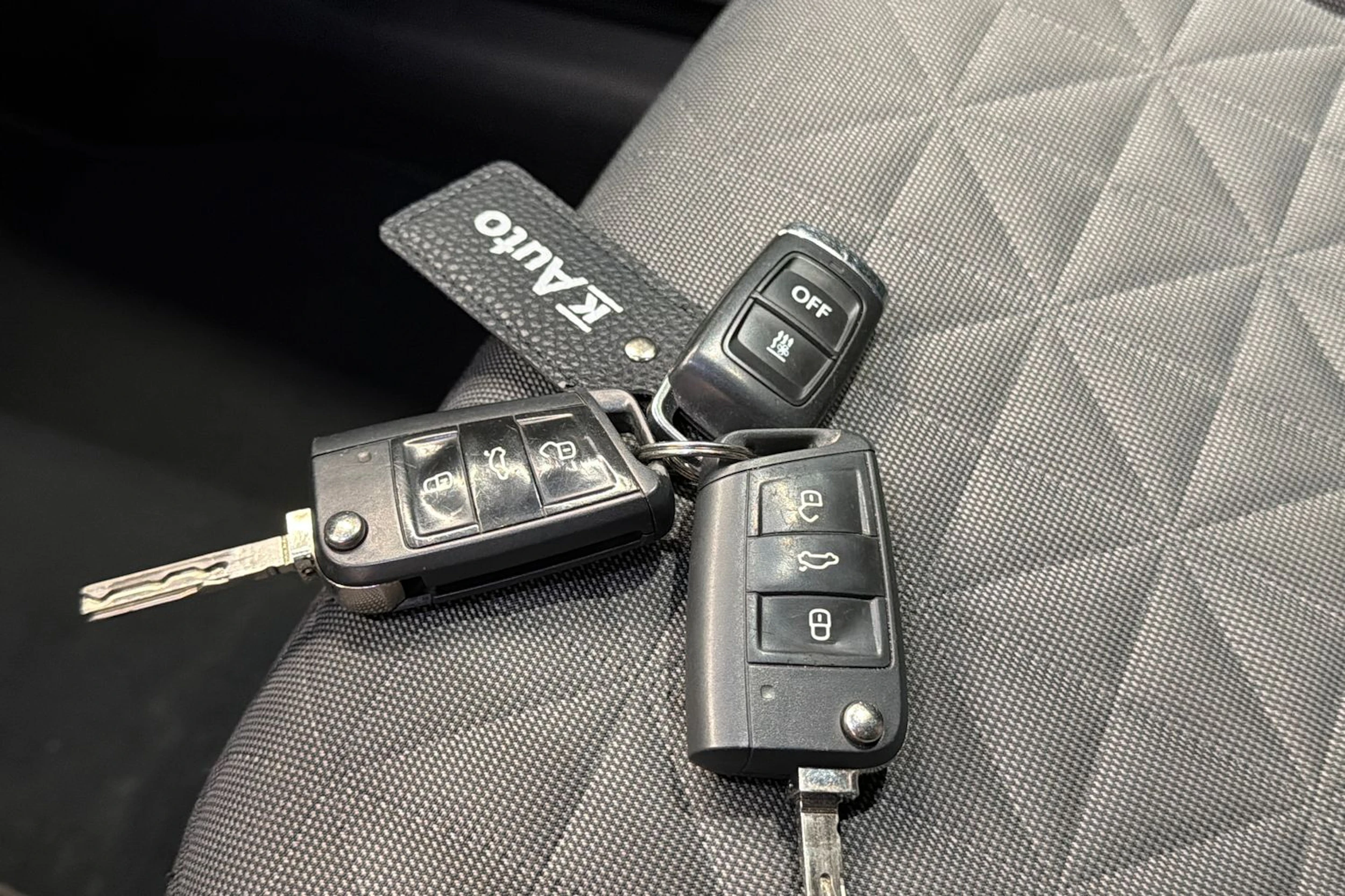 Valkoinen Volkswagen Tiguan 2021 kuva 25.