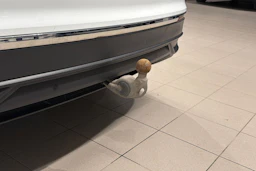 Valkoinen Volkswagen Tiguan 2021 kuva 27.