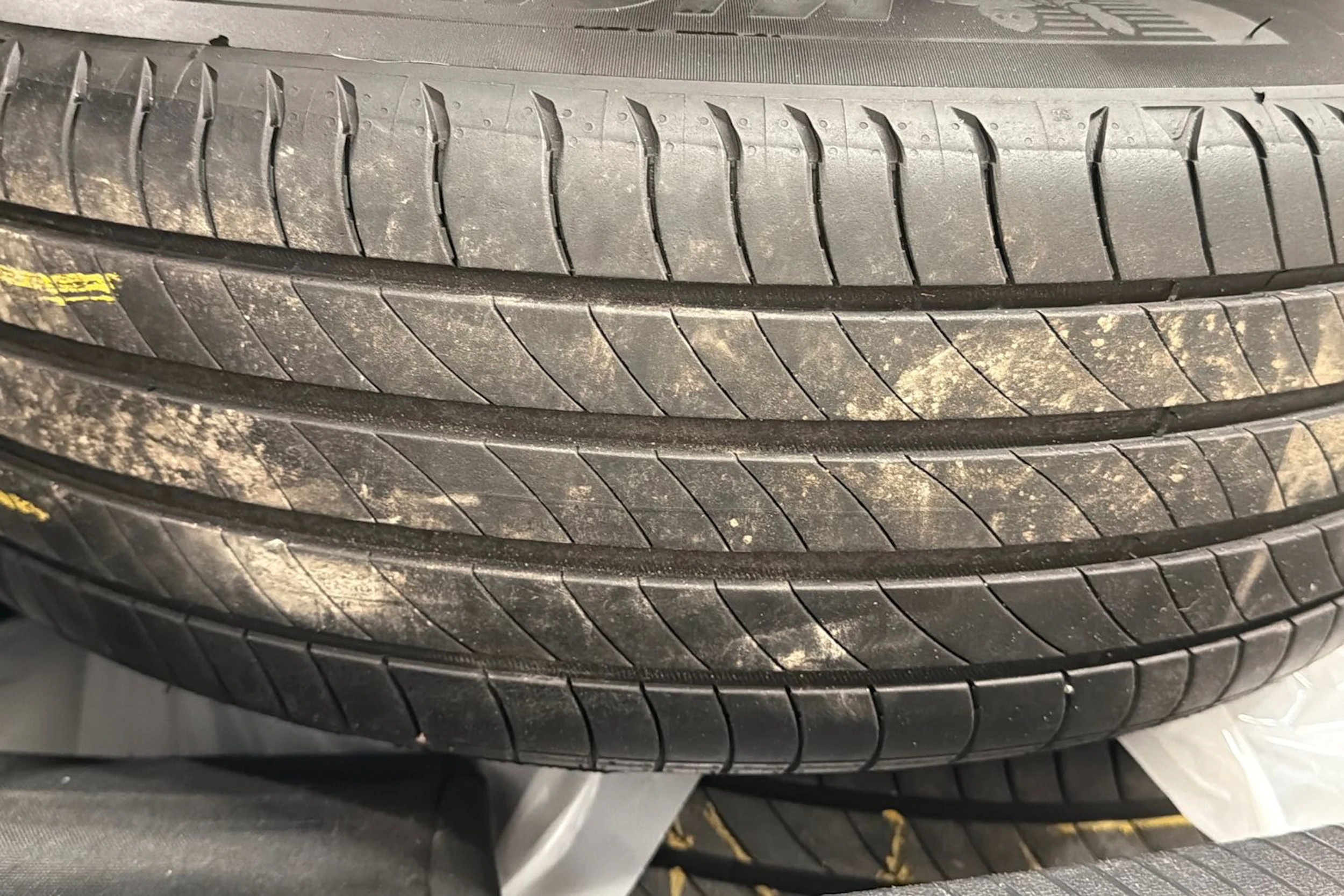 Valkoinen Volkswagen Tiguan 2021 kuva 30.