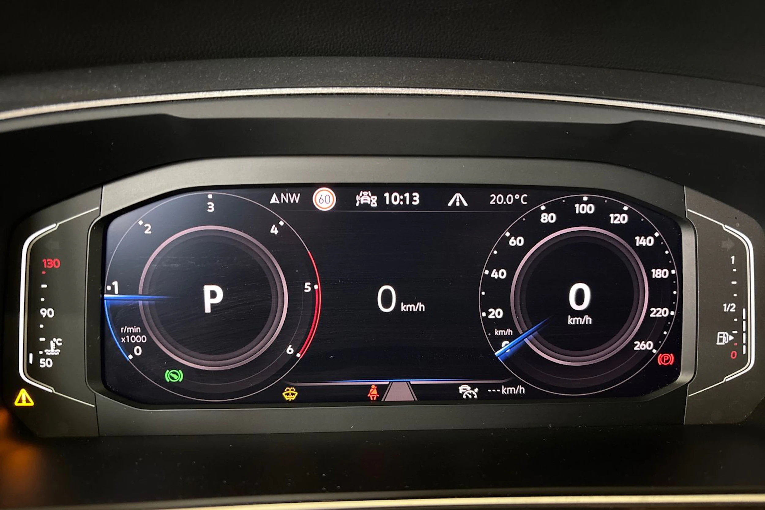 Harmaa Volkswagen Tiguan 2021 kuva 21.
