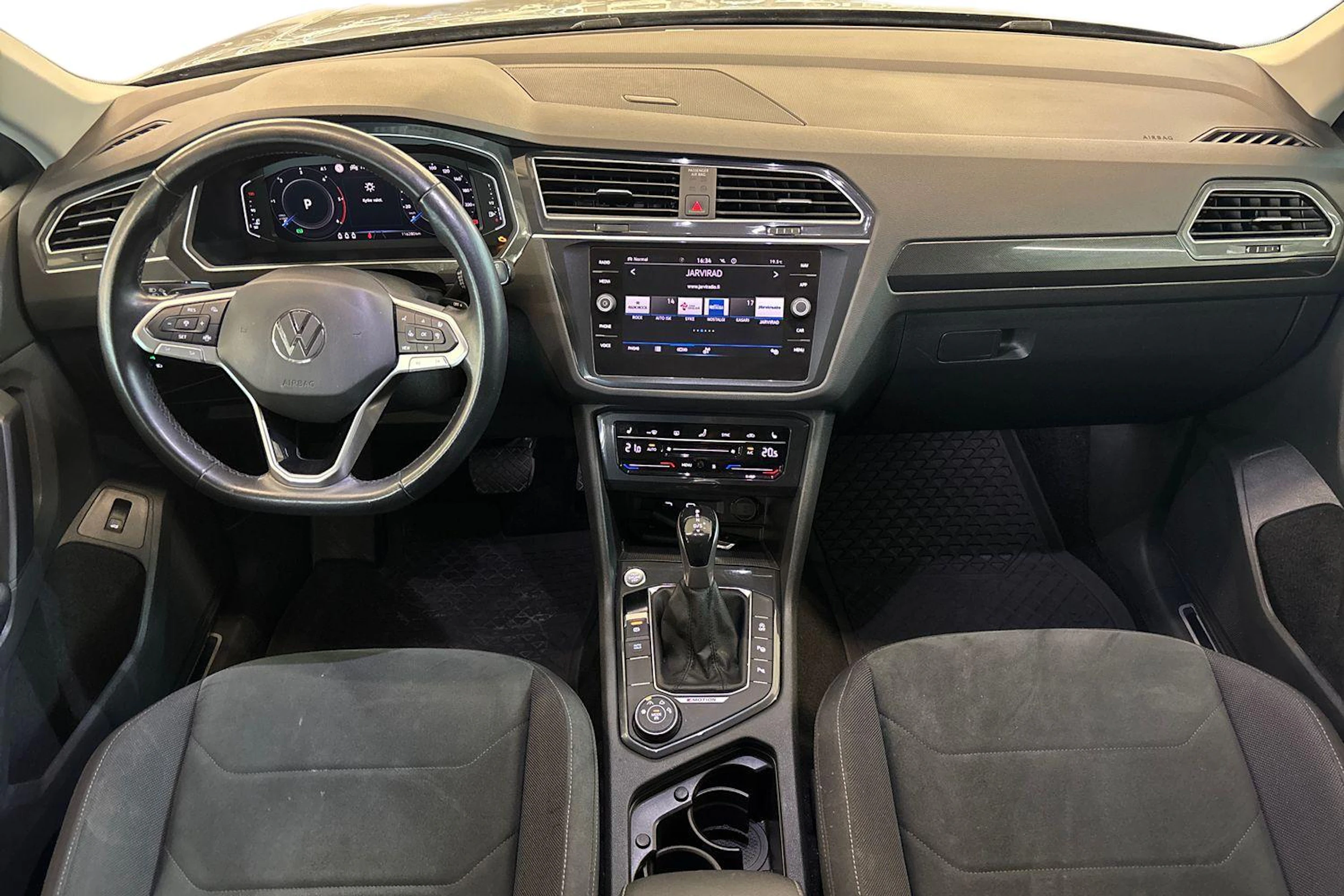 hopea Volkswagen Tiguan 2021 kuva 7.
