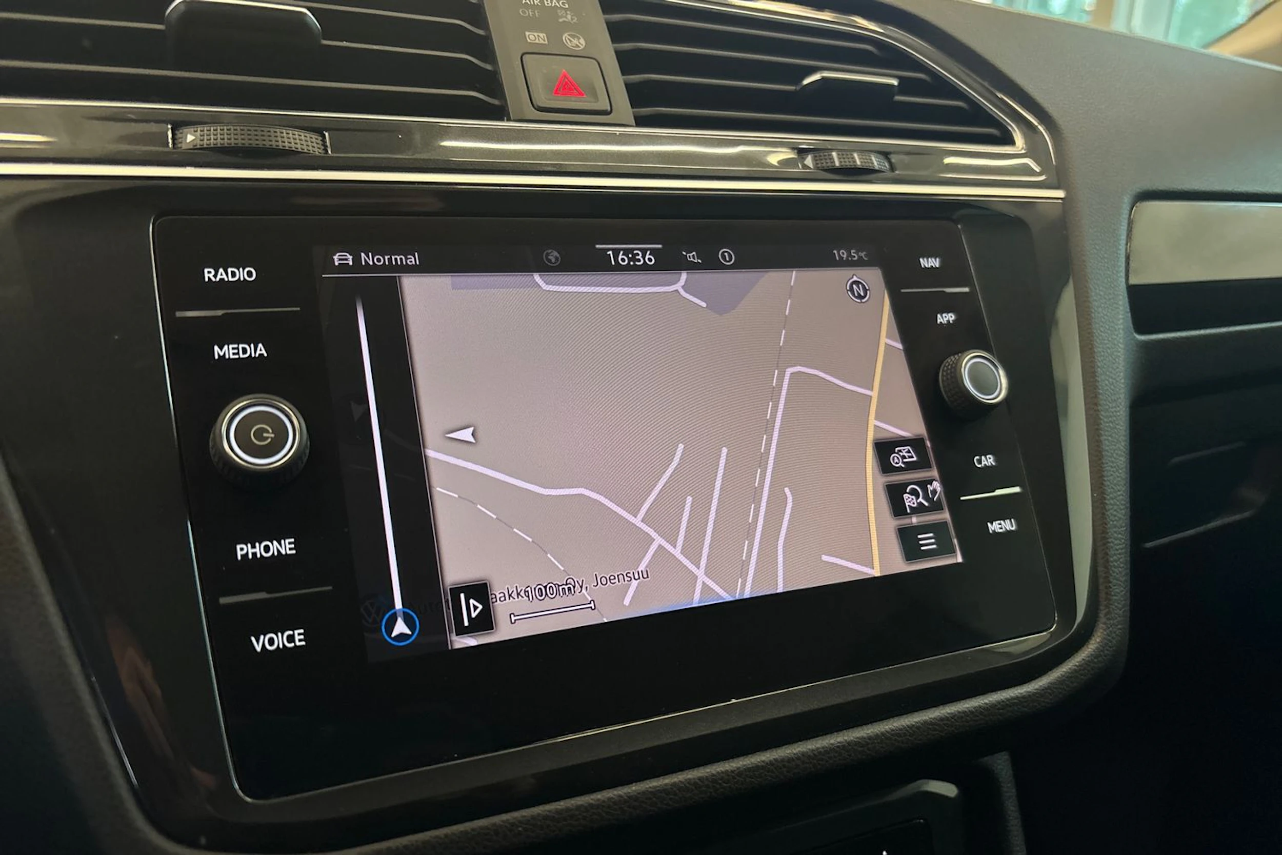 hopea Volkswagen Tiguan 2021 kuva 18.