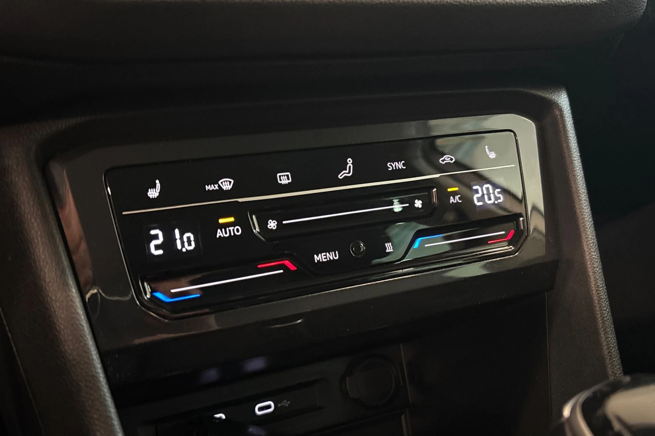 hopea Volkswagen Tiguan 2021 kuva 20.