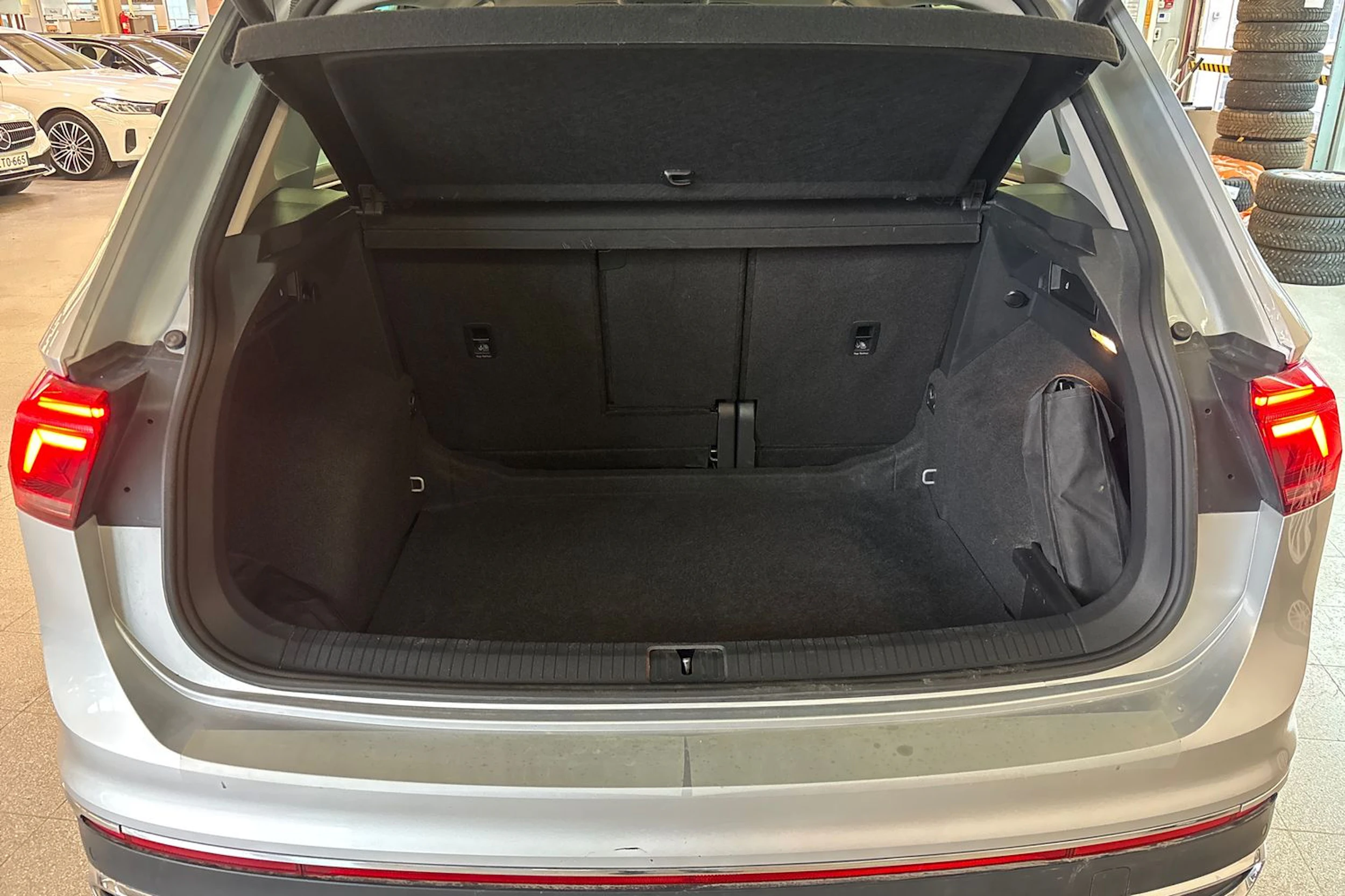 hopea Volkswagen Tiguan 2021 kuva 22.