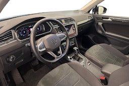 sininen Volkswagen Tiguan 2021 kuva 7.