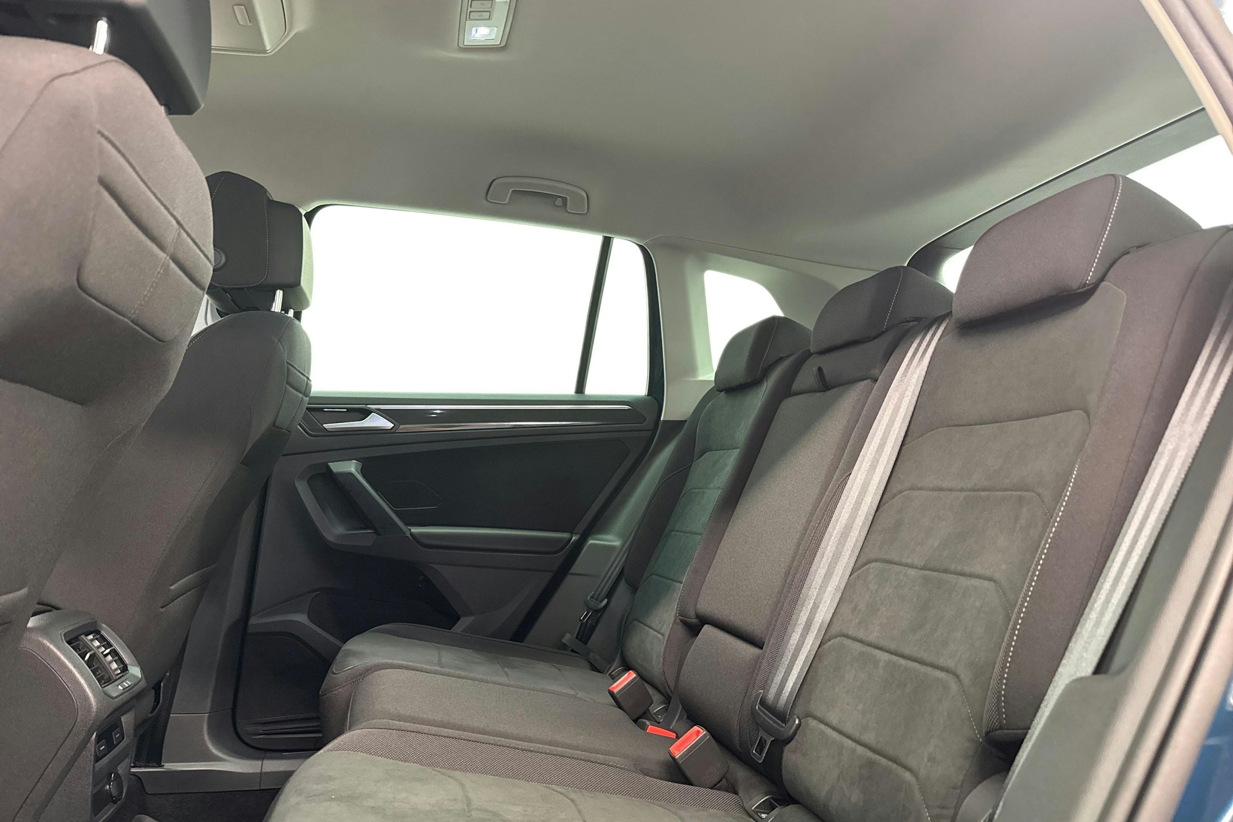 sininen Volkswagen Tiguan 2021 kuva 10.