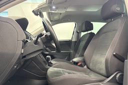 sininen Volkswagen Tiguan 2021 kuva 15.
