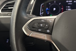 sininen Volkswagen Tiguan 2021 kuva 22.