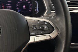 sininen Volkswagen Tiguan 2021 kuva 23.