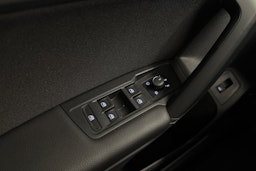 sininen Volkswagen Tiguan 2021 kuva 25.