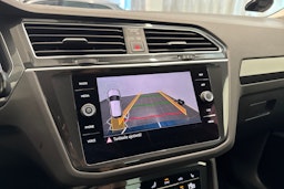 sininen Volkswagen Tiguan 2021 kuva 39.