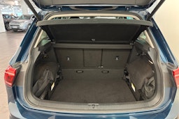 sininen Volkswagen Tiguan 2021 kuva 41.