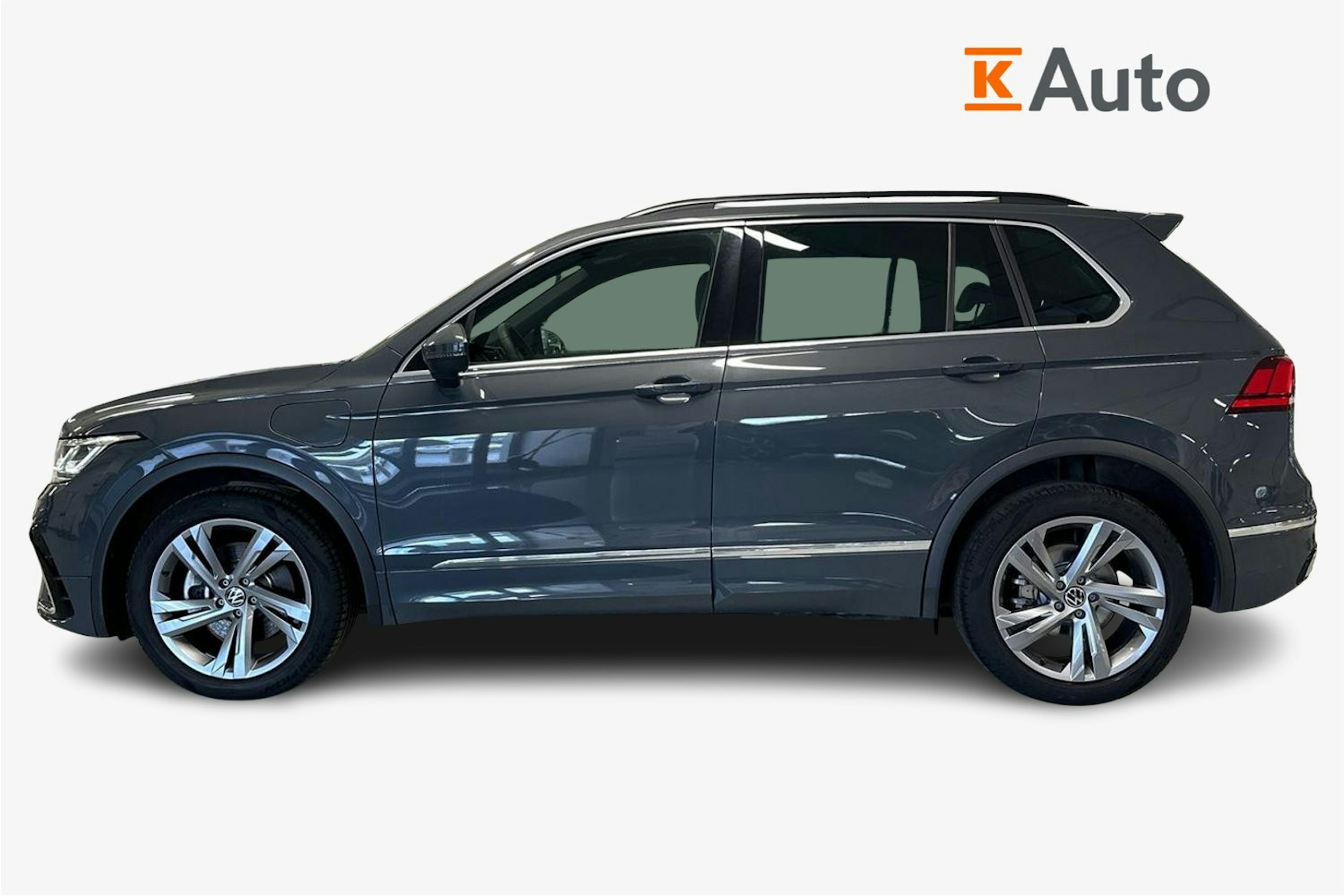 harmaa Volkswagen Tiguan 2021 kuva 6.