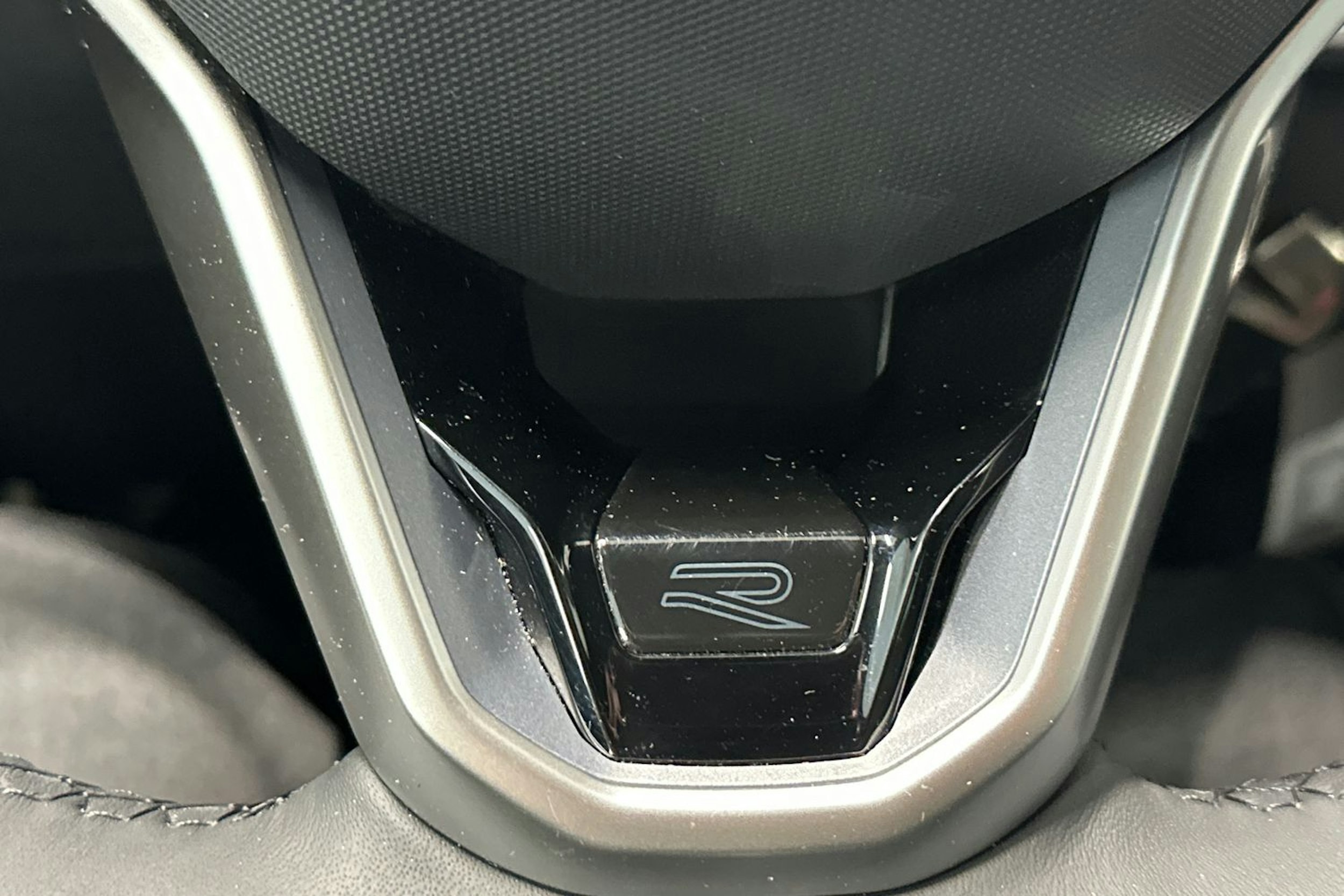harmaa Volkswagen Tiguan 2021 kuva 18.