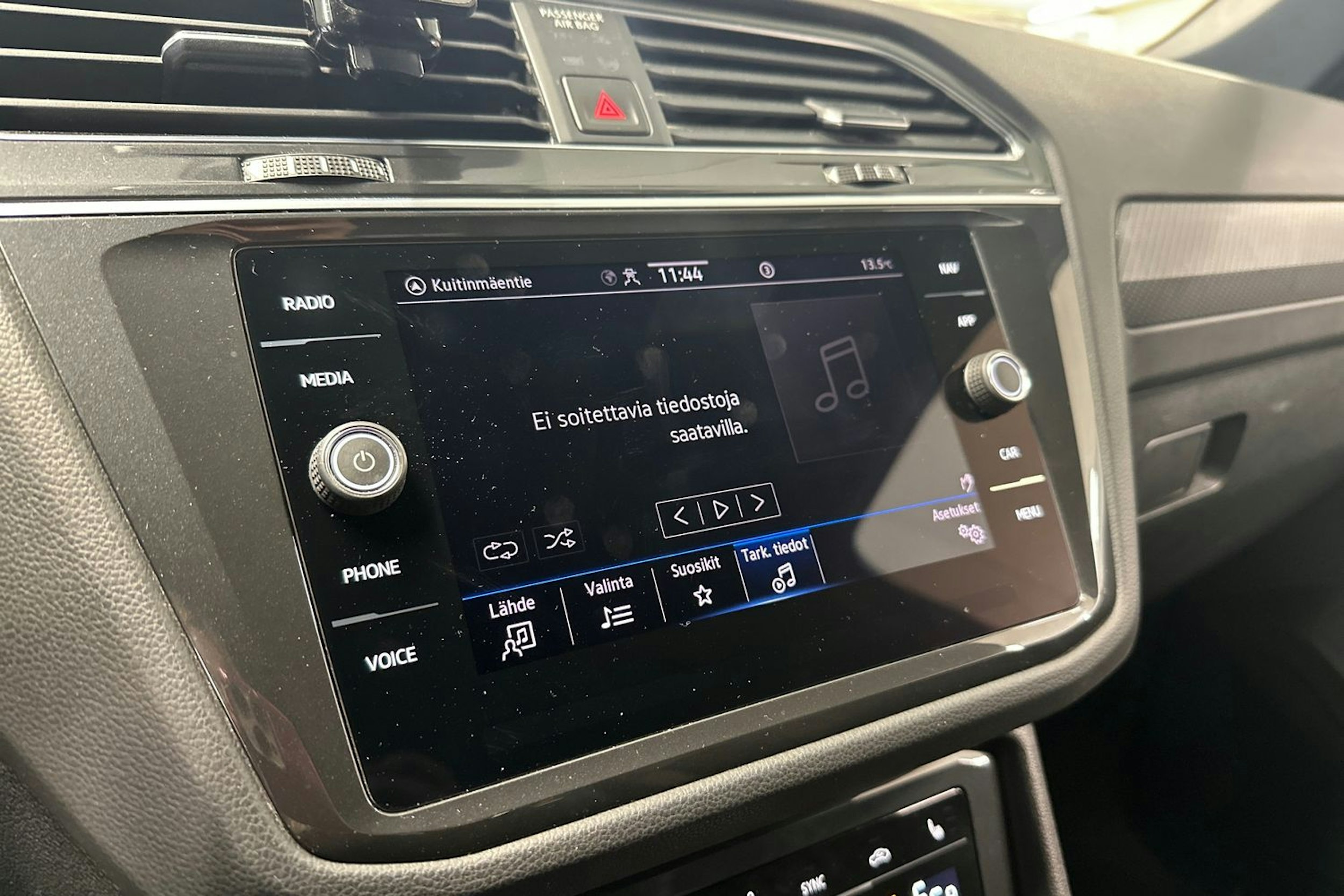 harmaa Volkswagen Tiguan 2021 kuva 25.