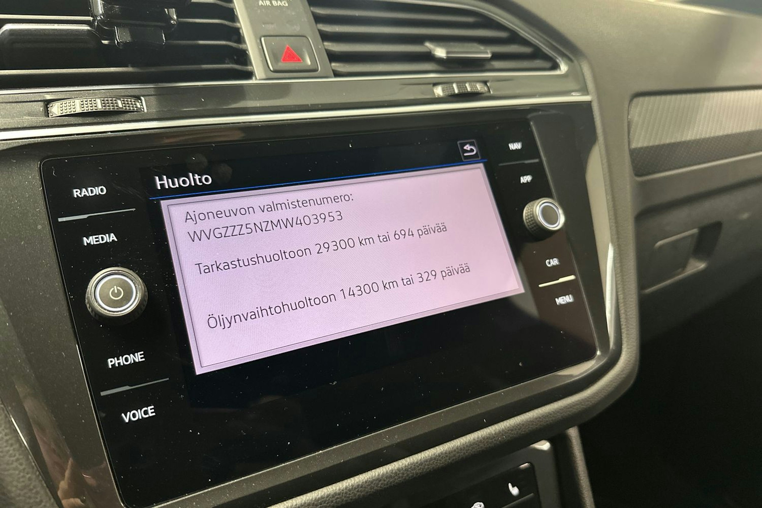 harmaa Volkswagen Tiguan 2021 kuva 30.