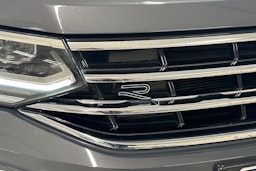 harmaa Volkswagen Tiguan 2021 kuva 42.