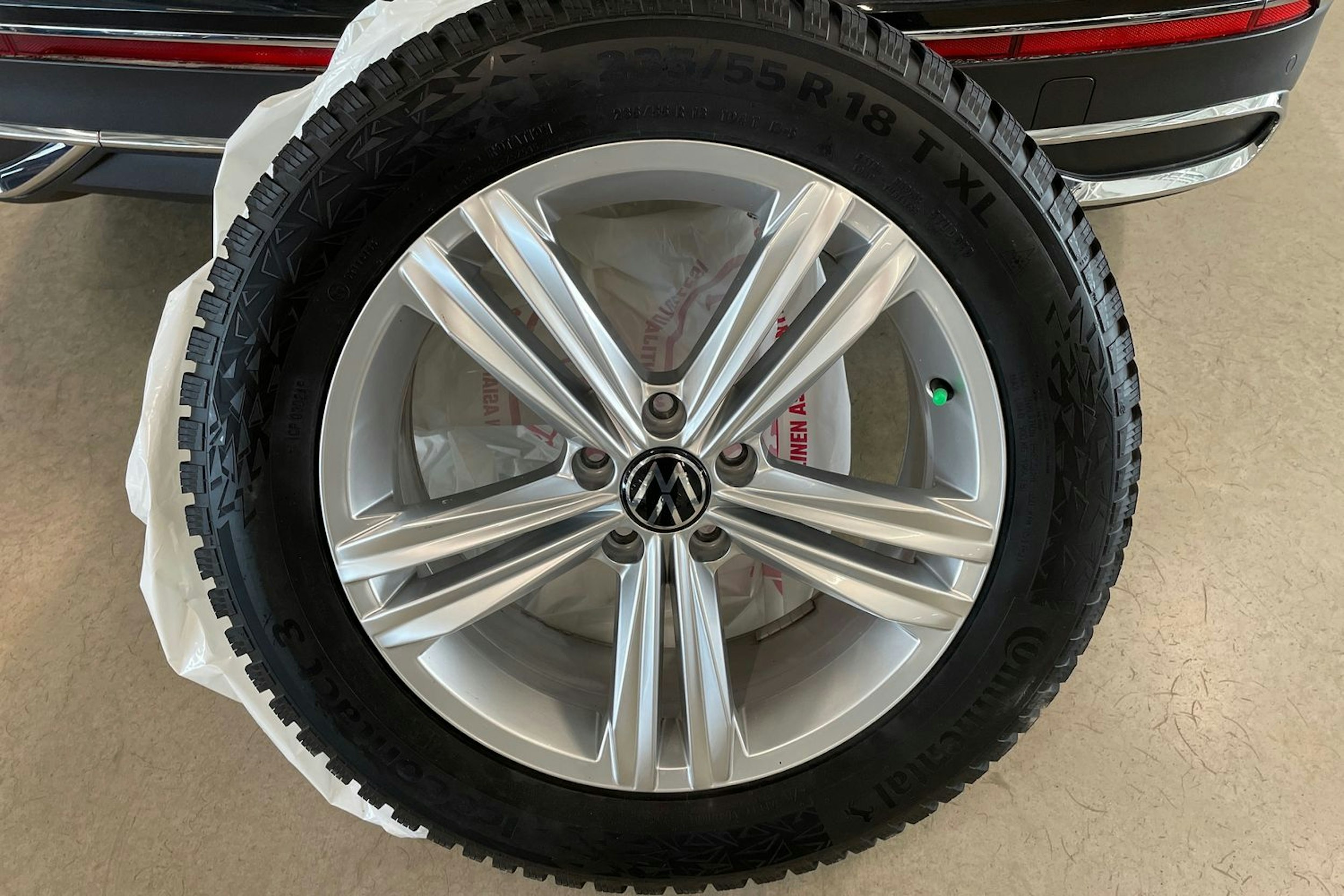 musta Volkswagen Tiguan 2021 kuva 31.